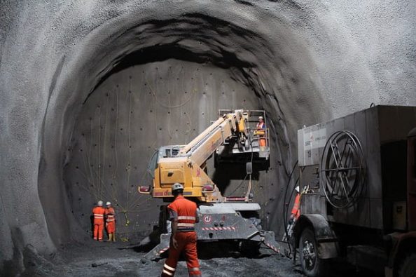 Tunnel construction.