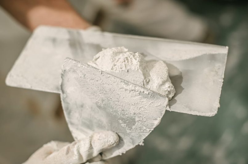 White paste on a trowel.