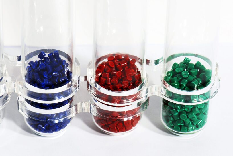 Different colored granules as symbolic image.